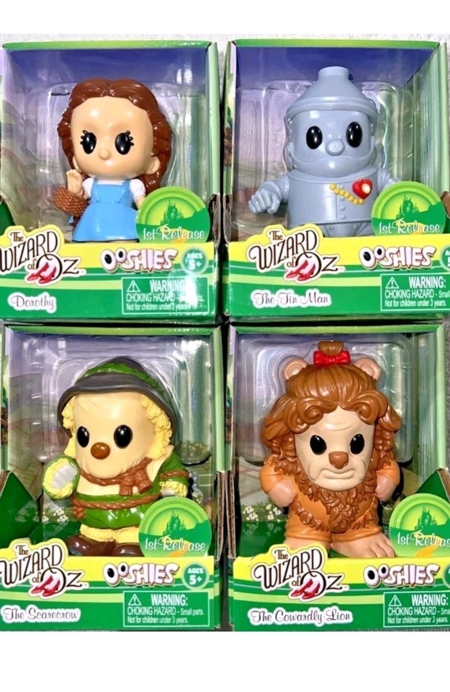 THE WIZARD OF OZ OOSHIES SET OF 4 DOROTHY TIN MAN COWARDLY LION & SCARECROW.