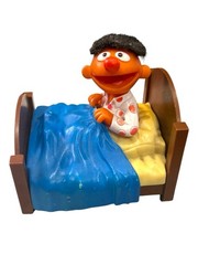 Rare Sesame Street Ernie in Bed Figure ABS Plastic Toy 3.5″ Tall Vintage