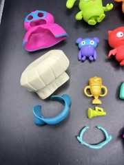 Ugly Dolls Uglyville Vinyl Plastic 3″ Figures Lot of 7 & plenty of accessories