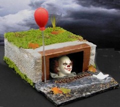 PENNYWISE CLOWN IT DIORAMA~SEWER SCENE~EVIL HORROR~STEPHEN KING~HALLOWEEN~HAUNT