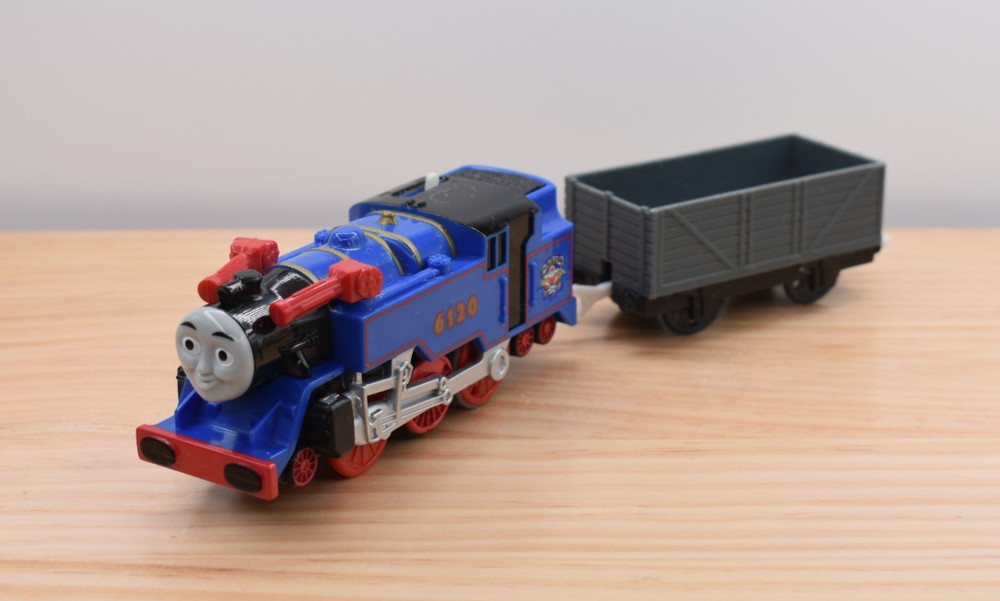 Belle 6120 Fire Truck Trackmaster Motorized and Cargo Car Thomas & Friends