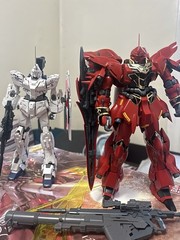 Bandai 1/100 MG Unicorn Gundam Ver Ka And Sinanju Built Model Kits Lot