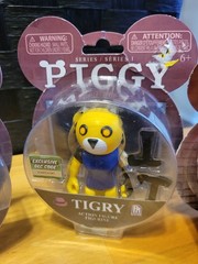 Lot Of 4 Piggy Action Figures. Tigry. Clowny. 2 Mystery. New/Old. Package Rough