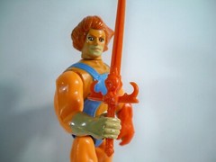 K23i05742 LION-O BRAZIL 100% COMPLETE GLASSLITE THUNDERCATS 1985 ORIGINAL FIGURE
