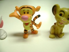 DISNEY PVC Vinyl Figure set of 4, Dumbo, Marie, Tigger, Simba, Toys, Lion King
