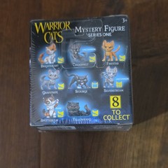 Bonkers Toy Co. Warrior Cats Series One Mystery Cat Figurine (1 Figure)