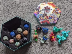 VTG BAKUGAN BATTLER BRAWLERS LOT OF 16 IN METAL TIN CASE 390G 500G 580G 480G
