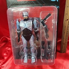 RoboCop – RoboCop – 6.75″ Figure – Trick or Treat Studios – Error Package
