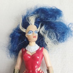 Golden Girl and the Guardians of the Gemstones Vultura figure 1980s (READ)