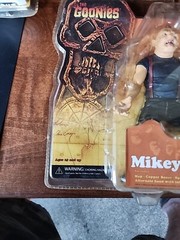The Goonies Sloth Mezco Toys 2007! – ( RARE ERROR )- RARE ERROR – LOOK Misprint