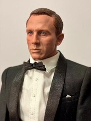 007 James Bond – Daniel Craig 1/6 Custom Action Figure Suit & Casual fit Set