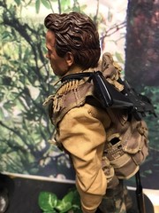 1/6 scale Arnold Schwarzenegger as ‘Summer’ , The Expendables action figure