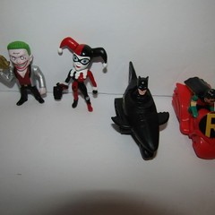 Lot of 7 DC Batman Robin Penguin Joker Harley Quinn Toys