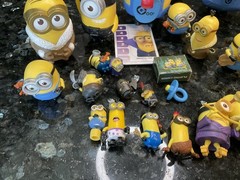 Minions Figures Despicable Me Toy Lot Thinkway Toys 33 Minions!