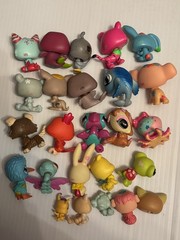 Littlest Pet Shop Pets LOT of 24 Figures Hasbro LPS assorted mix