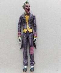 DC Direct Batman Arkham City JOKER SICKENED VARIANT ACTION FIGURE 6″ #S4