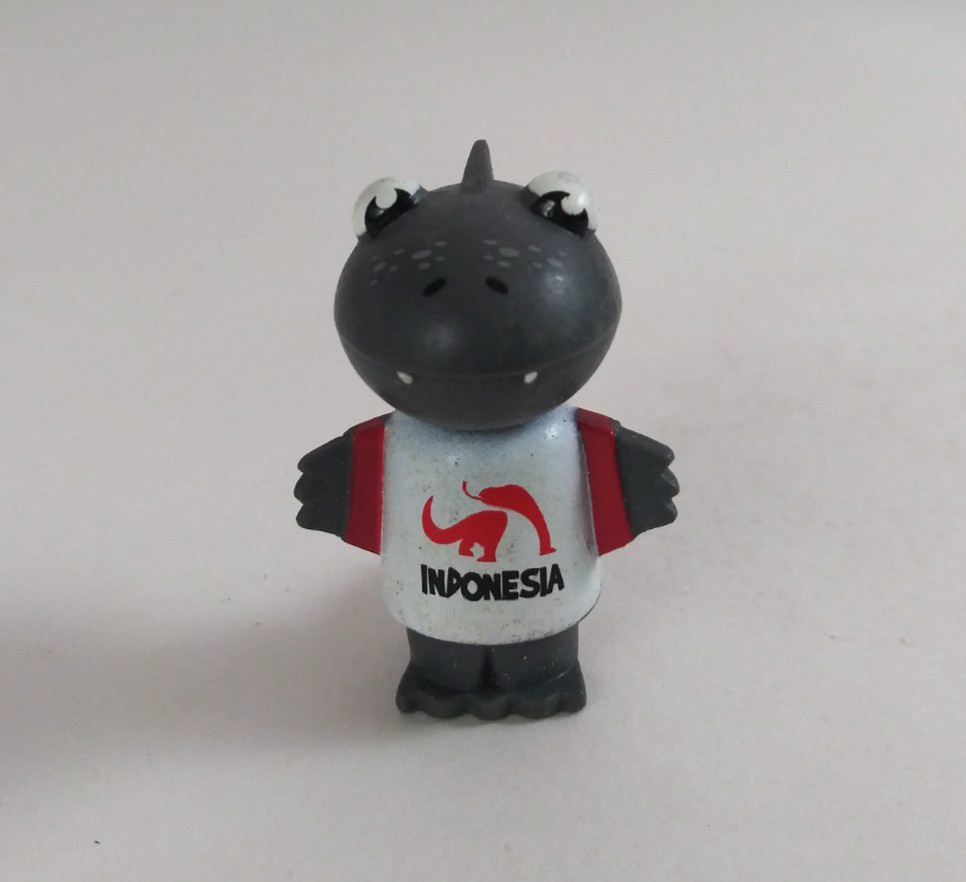 Ryan’s World World Tour Blind Bag Indonesia Gus Gator 1.75″ Mini Figure