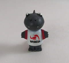 Ryan’s World World Tour Blind Bag Indonesia Gus Gator 1.75″ Mini Figure