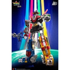 LAST ONE! Voltron 40th Anniversary Gift Set with Light-Up Sound Base TOYNAMI