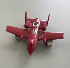 Takara 1981 Red Jet Plane Robot Transformer Toy Figure Transformers Vintage