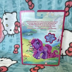 Hasbro My Little Pony Petal Blossom Pony Figure Boxed w/ Brush & Crown