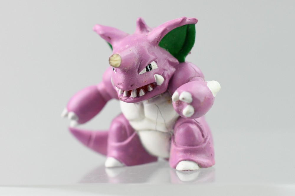 Pokemon Tomy Nidoking CGTSJ Vintage Authentic Mini 2″