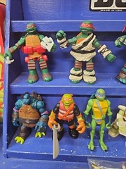 Lot 10 TMNT Teenage Mutant Ninja Turtles Figures Leo Don Raph Mike Varies