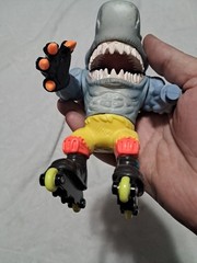 VINTAGE 1994 MATTEL STREET SHARKS BLADES ACTION FIGURE STREEX ROLLER See Pics