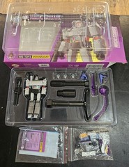 MAGIC SQUARE – MS-TOYS- DOOMSDAY TRANSFORMERS FIGURE
