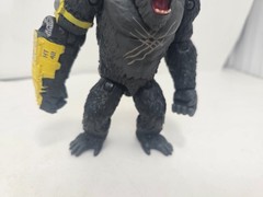 Godzilla x Kong – King Kong w/ Beast Glove 6″ Action Figure Legendary Playmates
