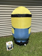 Dave Minion Despicable Me Blow up 4.5 ft Tall