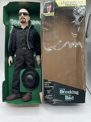 [BREAKING BAD TV SERIES] “HEISENBERG”, COLLECTIBLE FIGURE, 13″ TALL, NIB