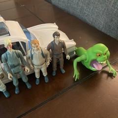 The Real Ghostbusters Ecto-1 – Kenner Hasbro 2021 With Five Figures Slimer