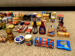 HUGE LOT OF 60+ ZURU MINI BRANDS FOOD, SNACKS, DRINKS & COLLECTOR’S CASE (AS IS)