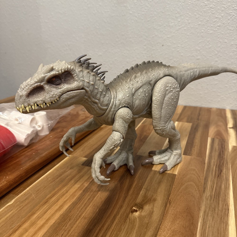 Mattel HNT63 Jurassic World Dino Trackers Camouflage ‘N Battle Indominus Rex