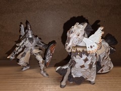 Pretty PAPO 2011 Butterfly Warrior and Horse Figurines (1109)