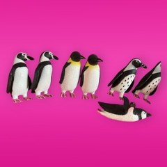 SeaWorld Penguin Figurine Set of 12 w/ Carry Case – 1 Full Set of 6 Pairs EUC