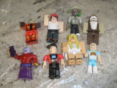 HUGE LOT OF ROBLOX CHARACTER FIGURES AND ACCESSORIES