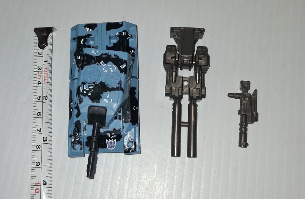 Transformers Robots In Disguise Commandos Ruination Armorhide 2001