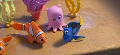 1 set Finding Nemo DISNEY Mini Figures PIXAR 2024 Critter Crate Cake Topper (J9)
