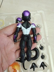 Bandai SH Figuarts Dragon Ball Custom Frieza Black
