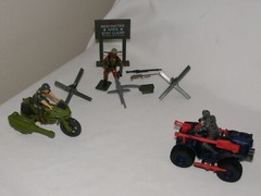 VINTAGE HASBRO G.I. JOE MG DEFENSE FEAT. ROCK ‘N ROLL, ROADBLOCK AND FIREFLY