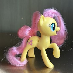 My Little Pony “FLUTTERSHY” lot of 2 “All About..” NO WINGS Brushables G4 FIM 3″