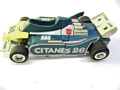 Hasbro Takara 1980s CITANES 26 ELF RACING CAR TRANSFORMER.