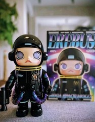 MEGA Space Molly EREBUS 400% Collectible Figure (Sealed) Authentic, US Seller