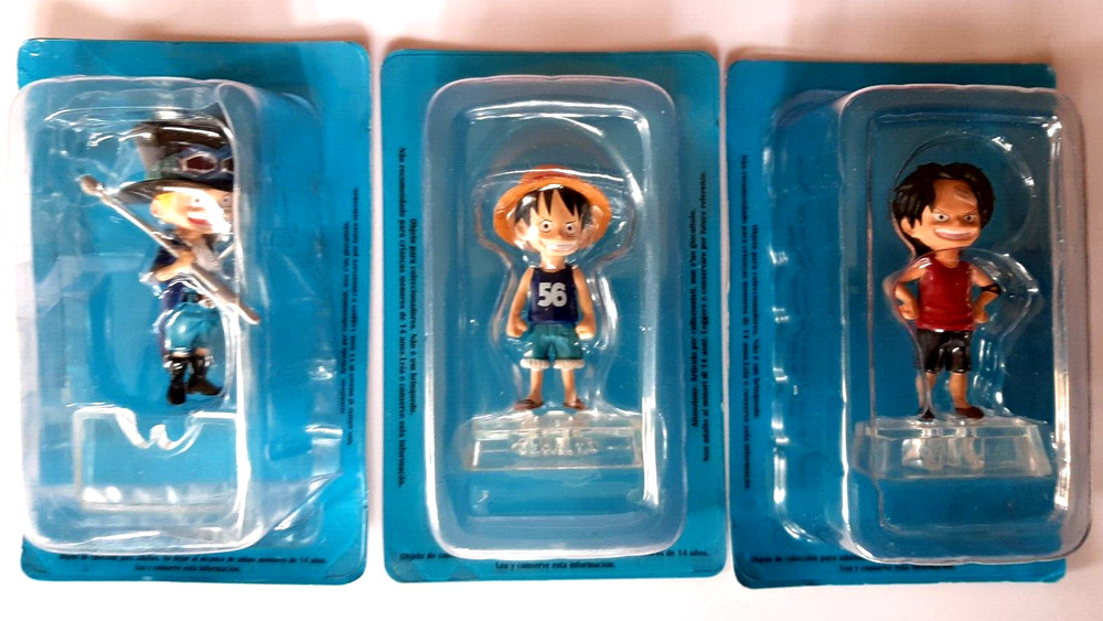Lot of 3 Figures One Piece Portuguese D. Ace/Monkey D. Rufy/Sabo (Kids) 42-48-69