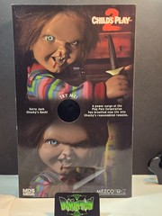 MEZCO MDS MEGA CHILD’S PLAY 2 – CHUCKY TALKING ACTION FIGURE