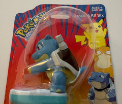 Pokemon Blastoise Candy Dispenser Nintendo 1999 Toy Pez Replica (Read)