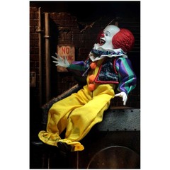Pennywise IT (1990) Movie 7″ NECA Clothed Action Figure