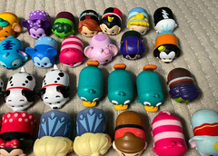 HUGE Lot of 138 Disney Tsum Tsum Vinyl Mini Figures Stackable MULTI SIZE